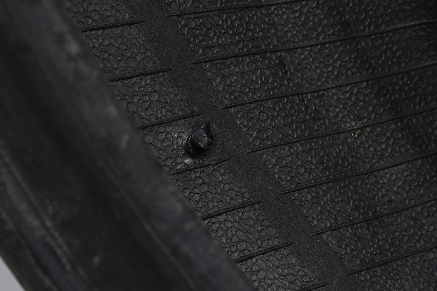 Wer darf Reifen reparieren? — Nuoka